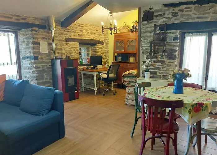 Casa Maruja, * 푸에블라 데 사나브리아