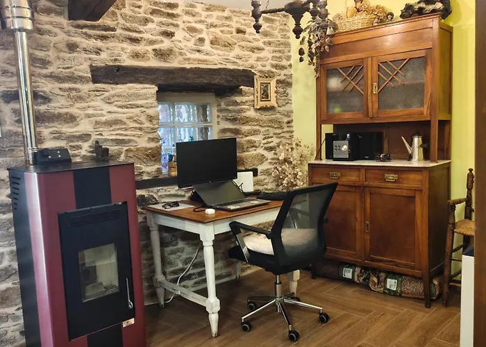 Casa Maruja, 펜션 푸에블라 데 사나브리아