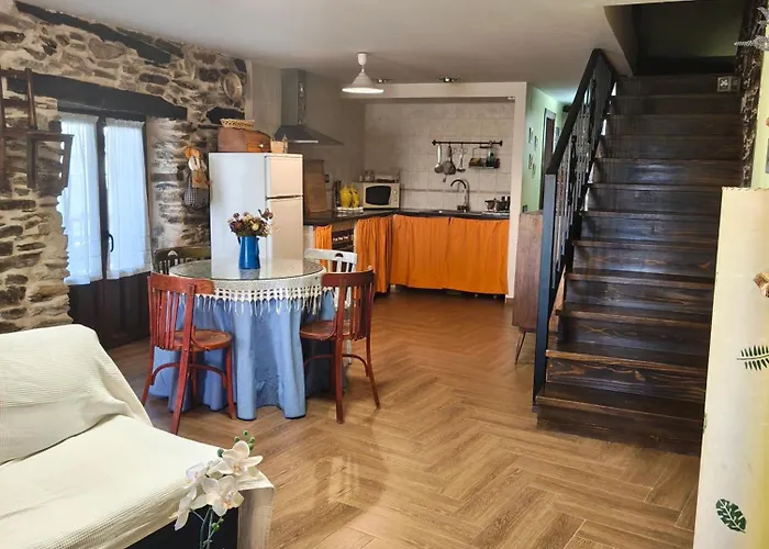 Casa Maruja, 펜션 푸에블라 데 사나브리아